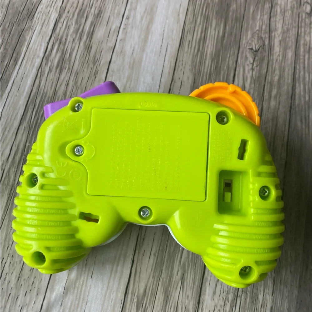 🩶 Fisher-Price Colorful Learning Controller